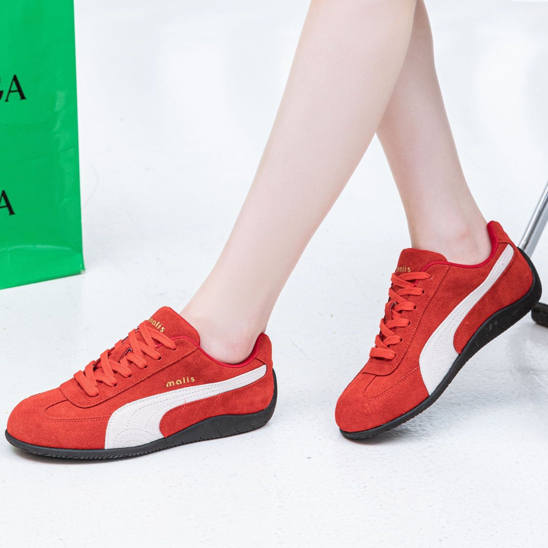 スエード調レーシングスタイル軽量ドライビングシューズ 