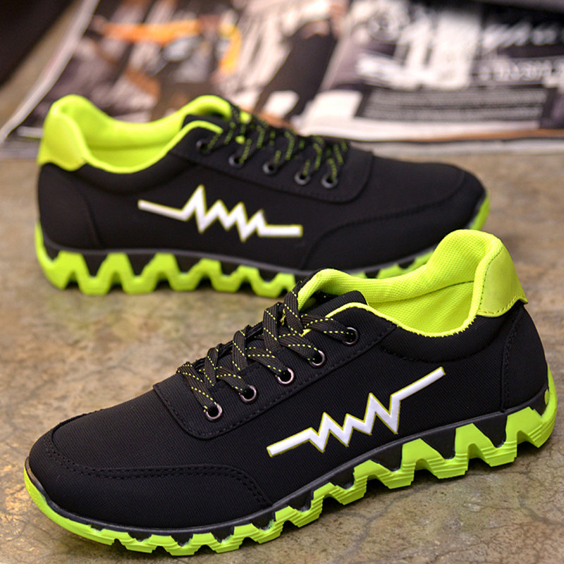 ドライビングシューズ レーシングシューズ稲妻模様のジグザグソール運動靴