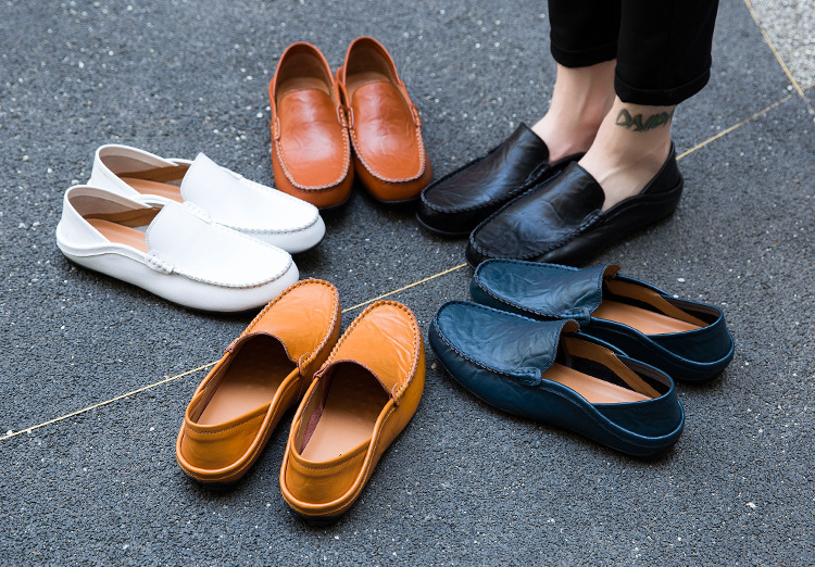 本革仕立て快適履き心地モカシンドライビングシューズ