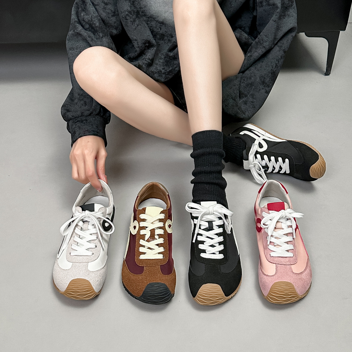 ドライビングシューズ レトロ風配色レーシングドライビングシューズ