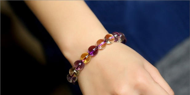 https://fulmo-img-server.com/earthly-stones/035ddd99-d41e-49a1-b8a3-f0ec1985b073.jpg