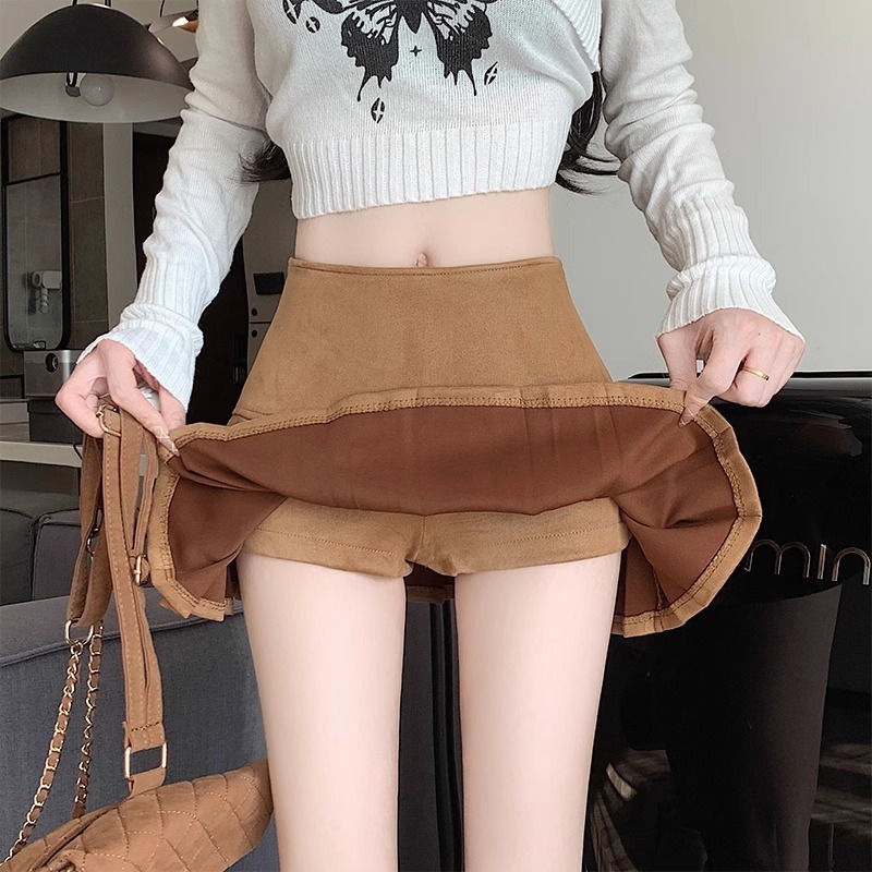 https://fulmo-img-server.com/elegantedge/70632f0e-604b-48ba-80c4-f3958a137934.jpg