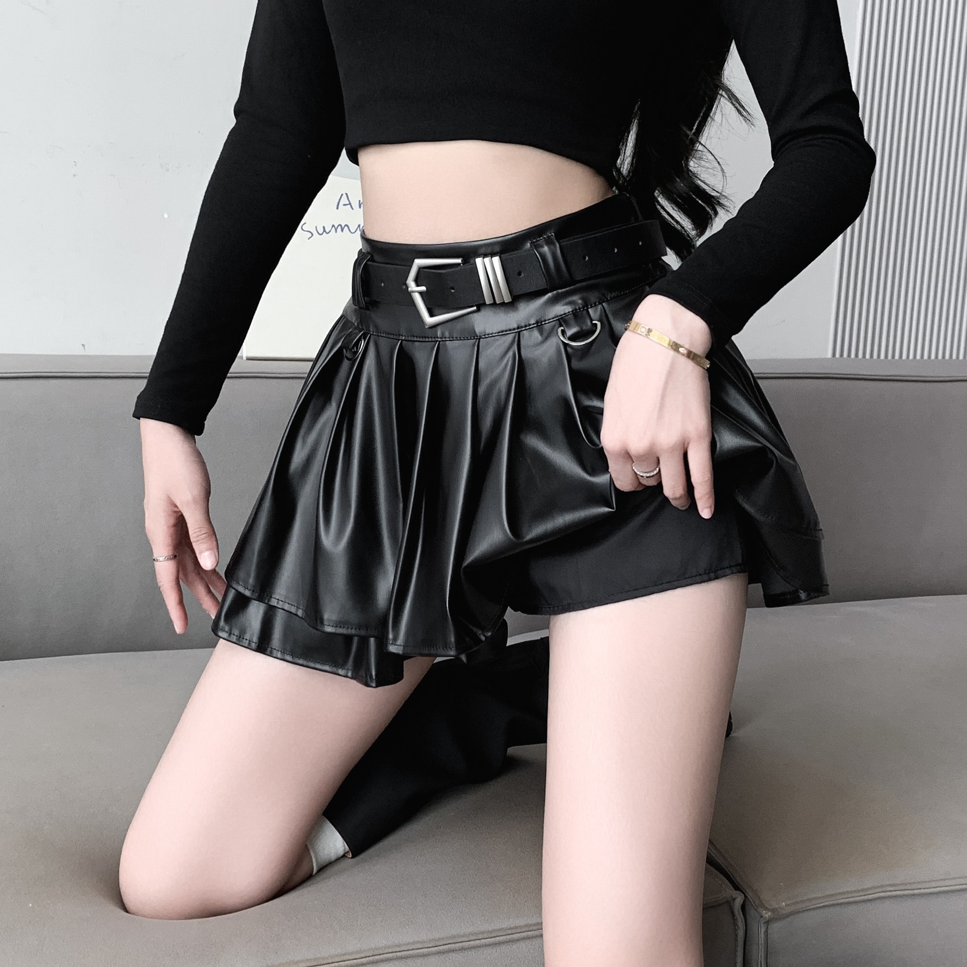 https://fulmo-img-server.com/elegantedge/7b7df1a5-ca0e-420f-8258-9f703d16597a.jpg
