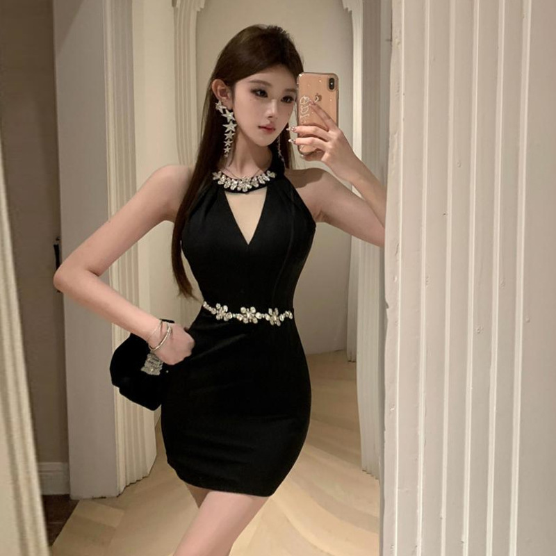 キャバドレス ビジュー装飾ホルターネックタイトミニドレス