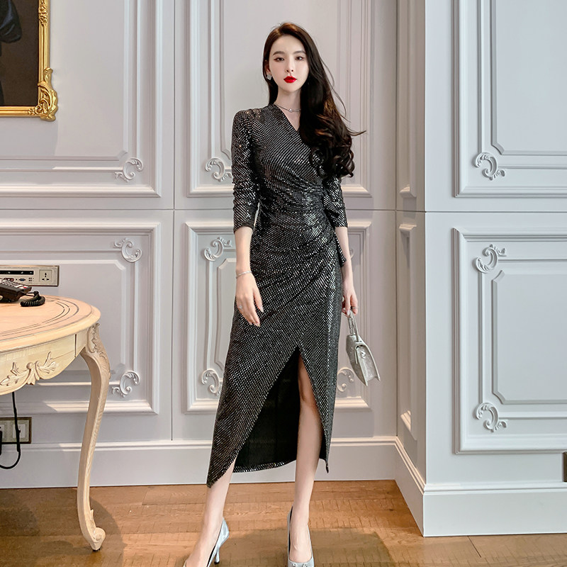 煌めきラメ生地深襟ウエストリボン付きスリット入りドレス