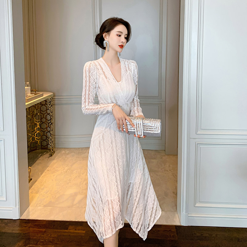 総レース長袖ブイネック裾変形ミディ丈ドレス