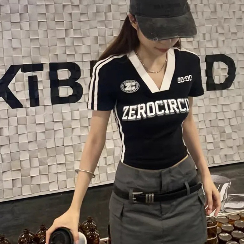 Y2Kファッション ストリート系クロップド丈Ｖネック半袖Ｔシャツ
