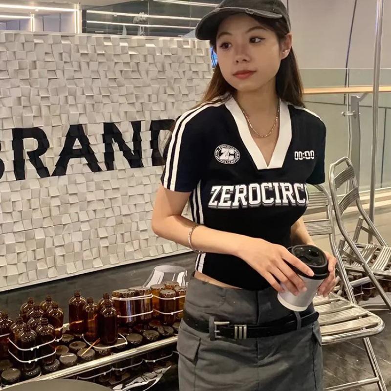 Y2Kファッション ストリート系クロップド丈Ｖネック半袖Ｔシャツ