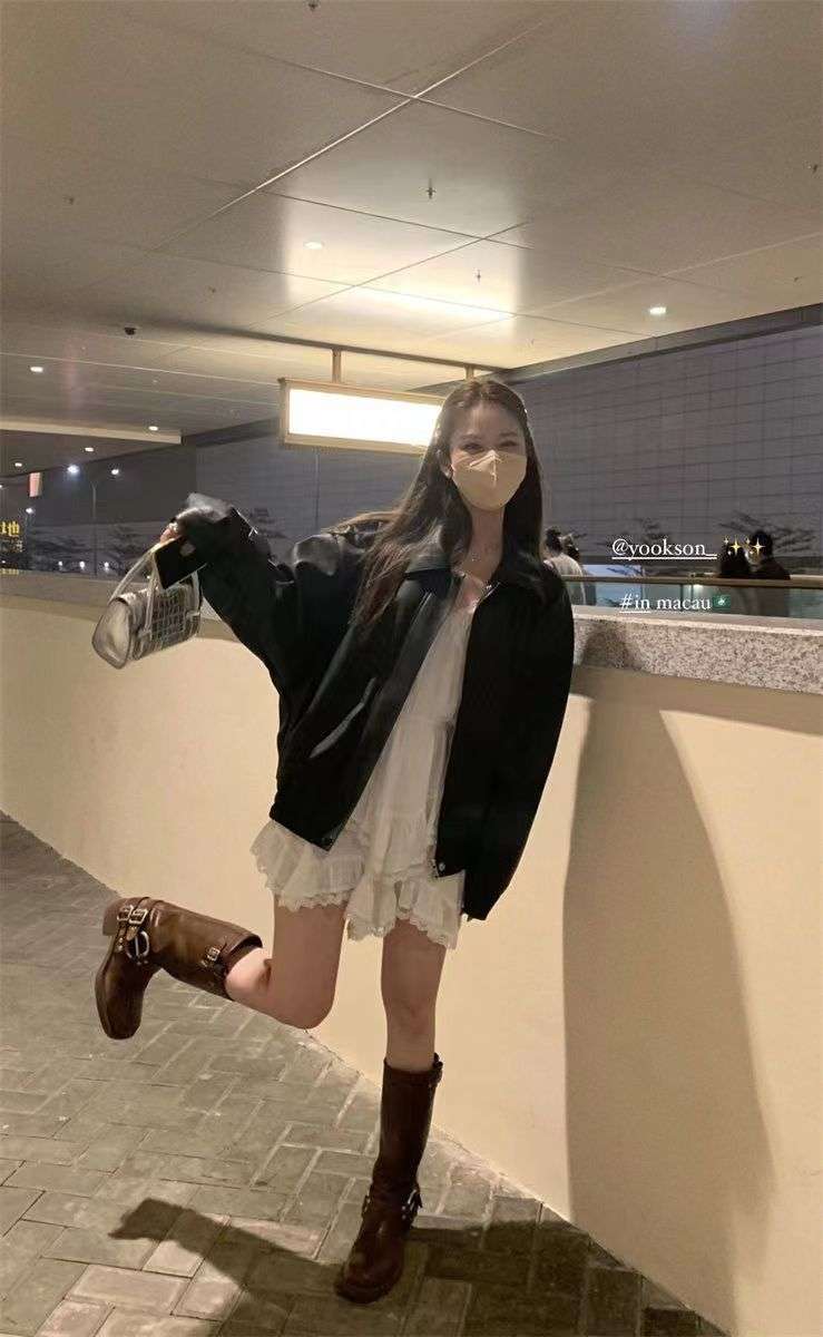 https://fulmo-img-server.com/emoera/b52177e97a7f4ad688367cd80f8de63a.jepg