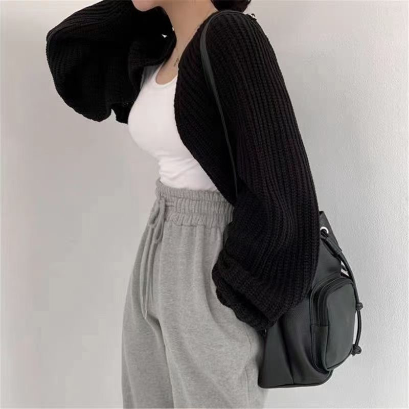 Y2Kファッション ふんわり袖ニットボレロ