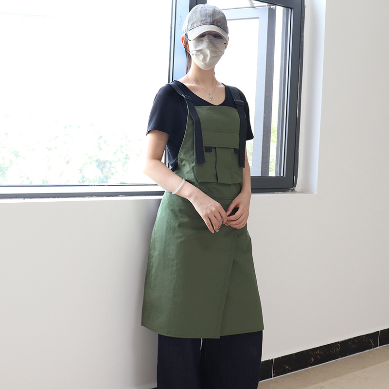 おしゃれエプロン 胸元大型ポケット付きアシンメトリーワークエプロン