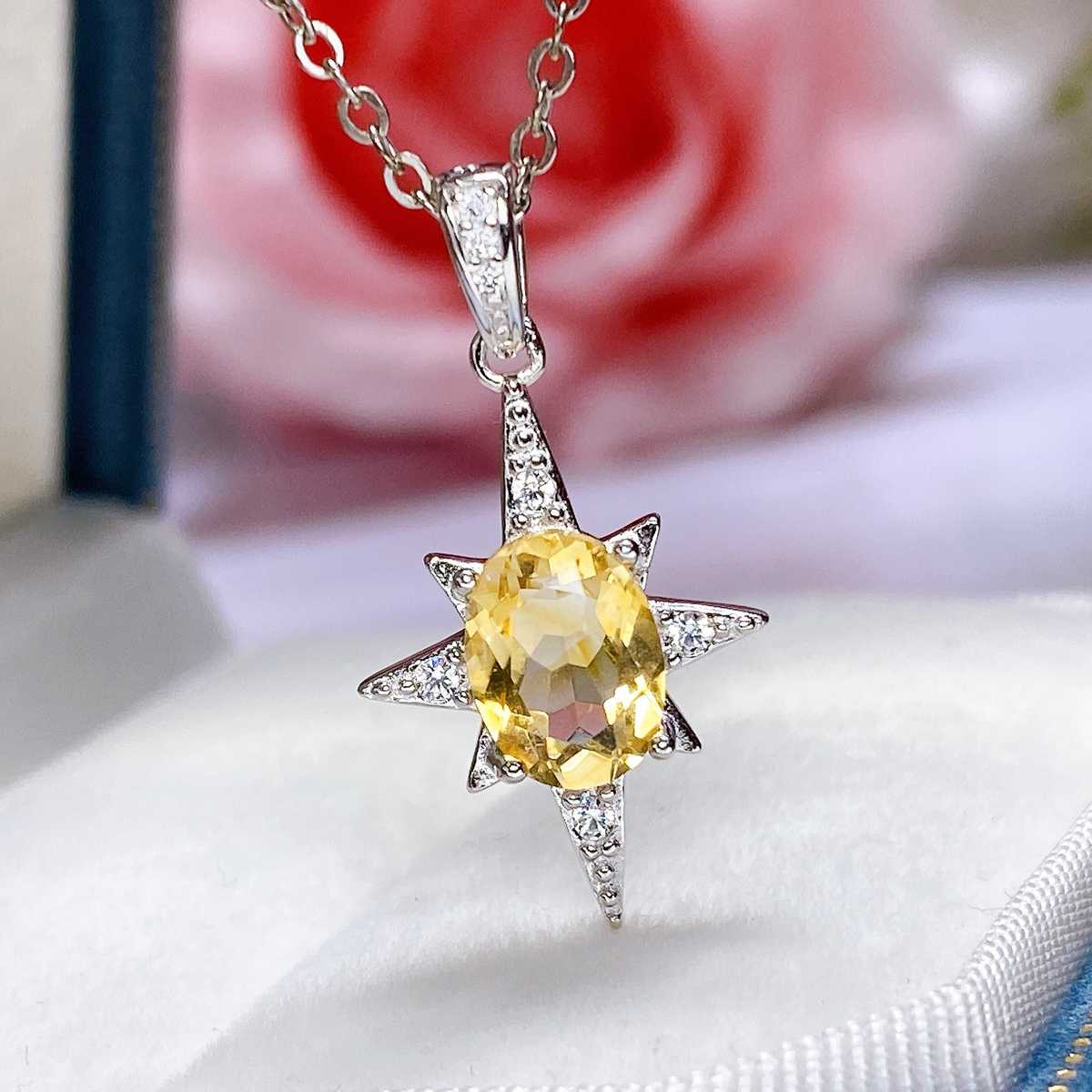 月別誕生石で巡る幸せ物語！おすすめのジュエリー5選