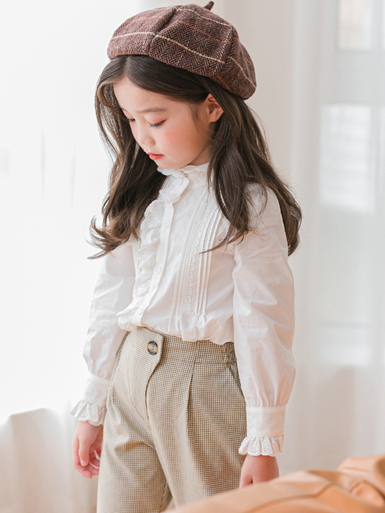 https://fulmo-img-server.com/everyday-kids-outfits/08cb0be8-3c5e-4def-8291-c2621e1d19c4.jpg