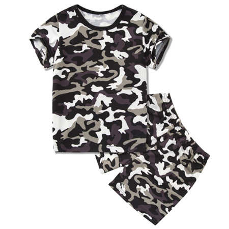 https://fulmo-img-server.com/everyday-kids-outfits/0d8826e6-9522-4925-b71c-d59d35ad1e42.jpg