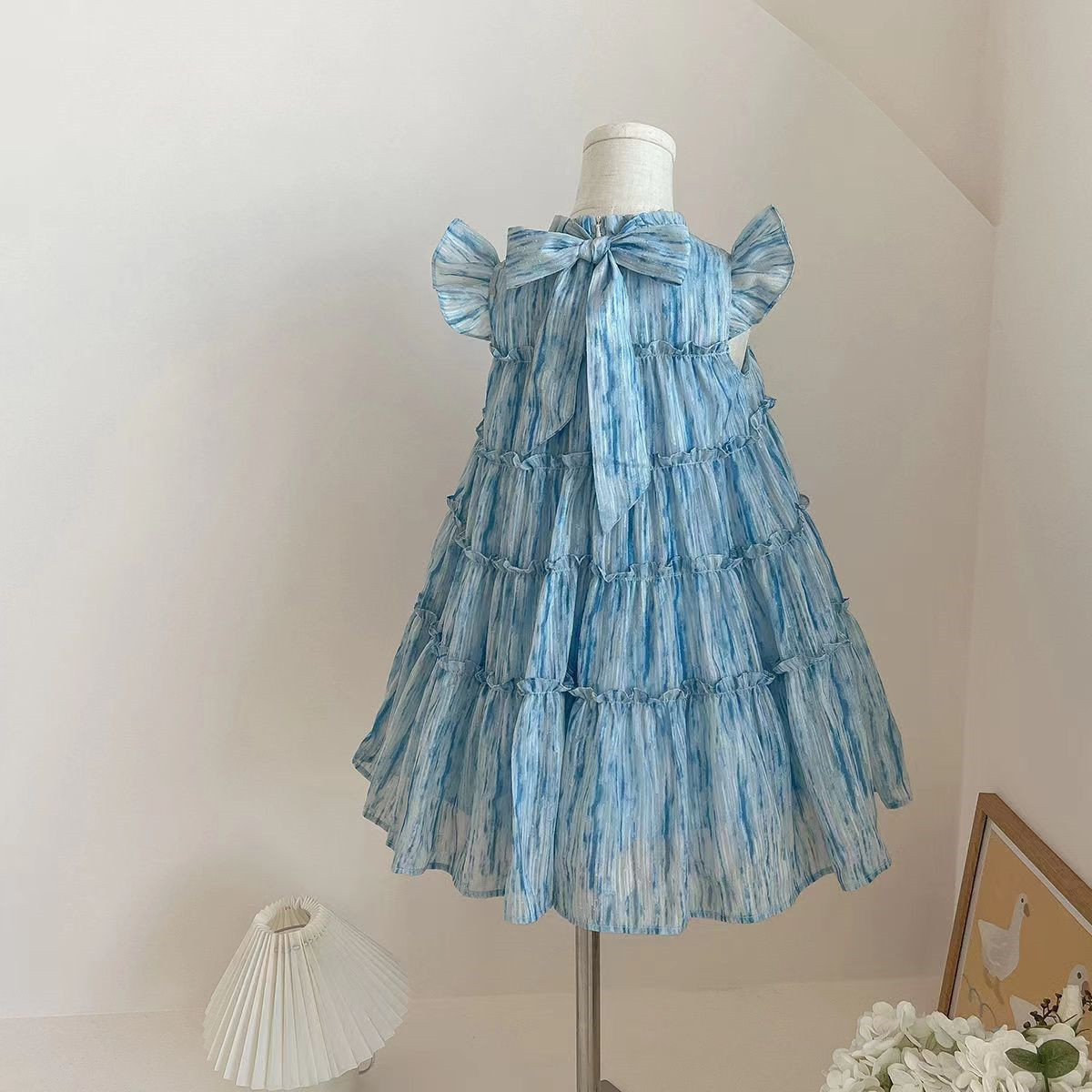 キッズファッション ティアード袖フリル姫様風ワンピース