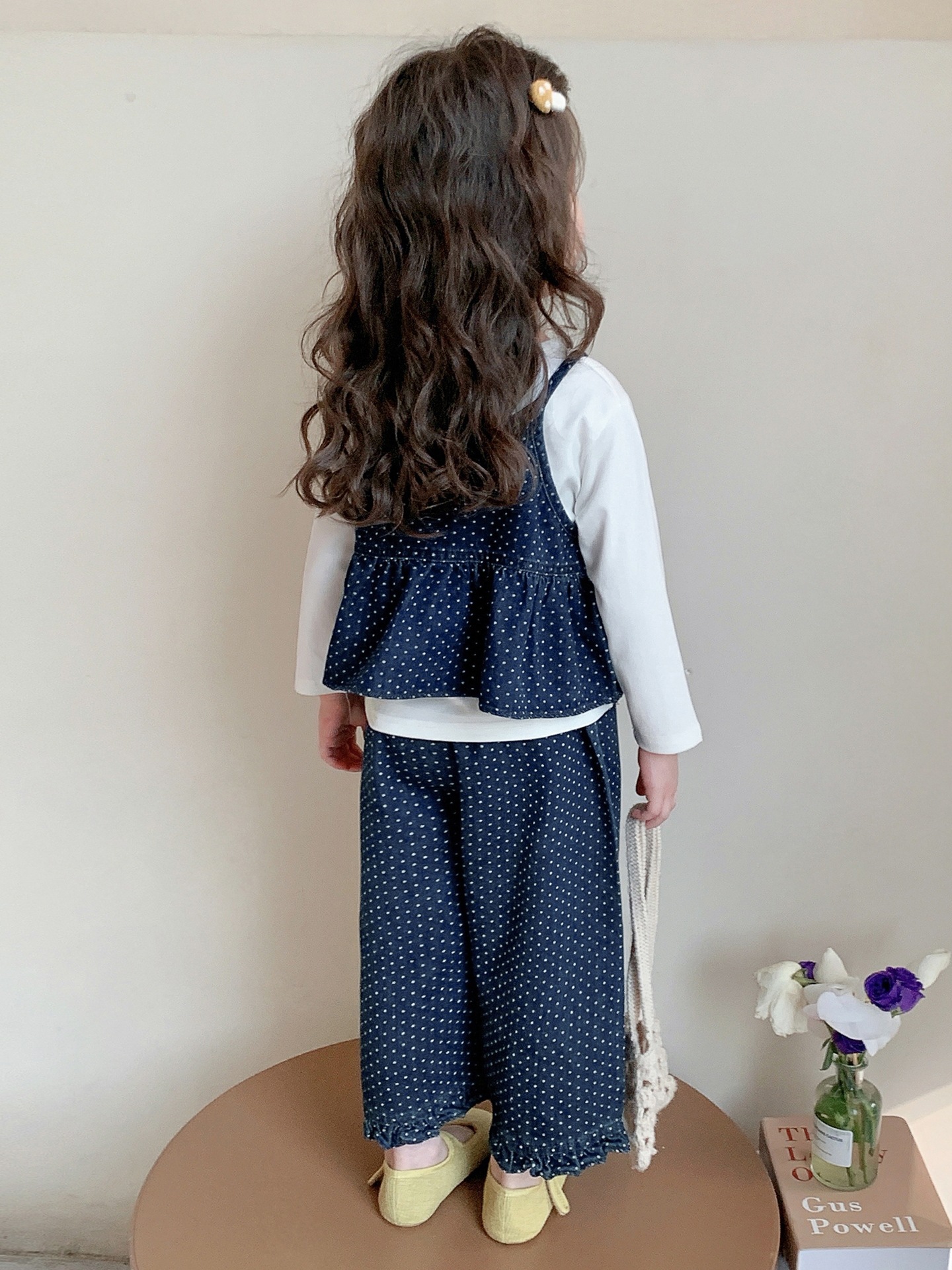 https://fulmo-img-server.com/everyday-kids-outfits/172243e9-e7a2-4b5e-959d-adc7ae06de00.jpg