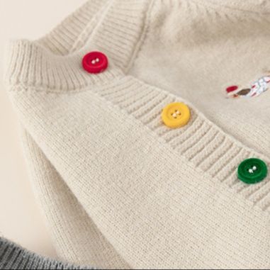 キッズファッション 子犬刺繍レインボーボタンニットカーディガン