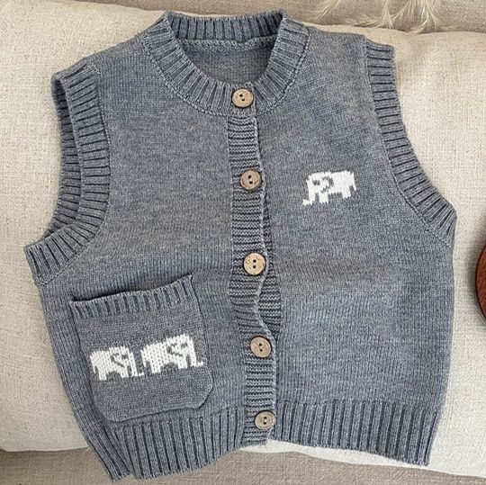 キッズファッション ぞうさん刺繍の袖なしニットカーディガン