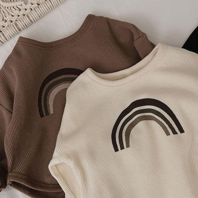 キッズファッション 虹模様プリント長袖ワッフル素材トップス