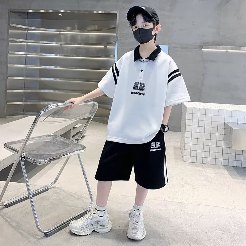 https://fulmo-img-server.com/everyday-kids-outfits/1a6ffb8f-9d2e-498e-aec5-2d0bfd806553.jpg