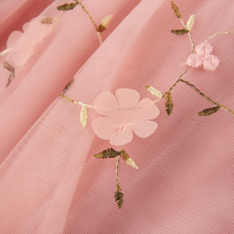 キッズファッション 桜の花びら刺繍チュール姫様ドレス