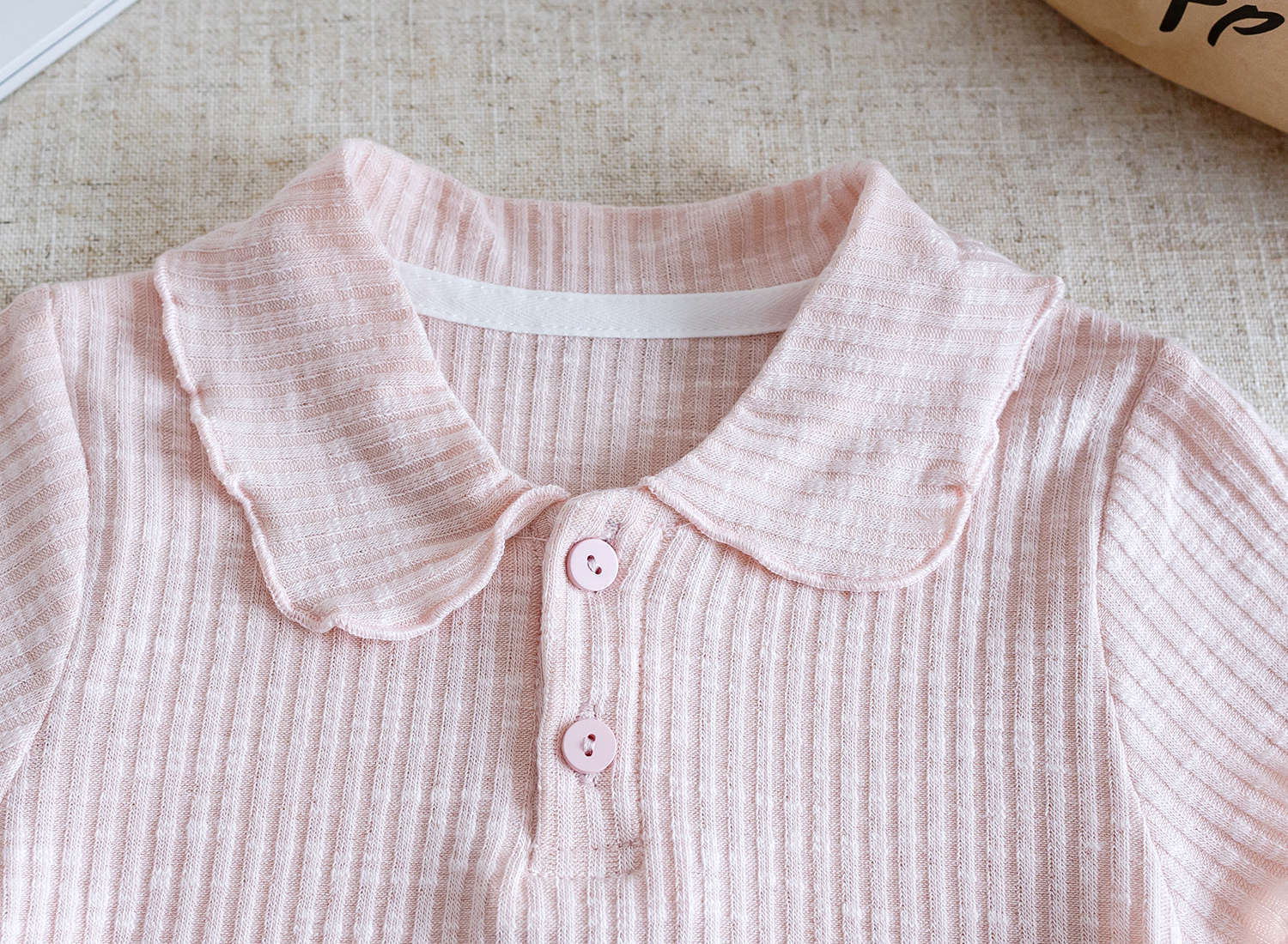 https://fulmo-img-server.com/everyday-kids-outfits/1d890b03-9834-4660-bf95-8a2af0bcdaf3.jpg