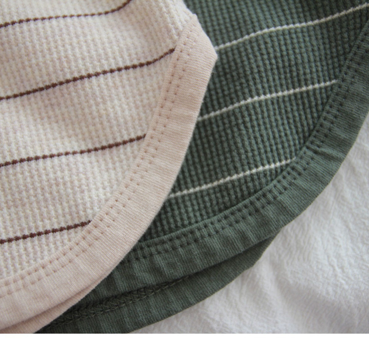 キッズファッション ナチュラル細ボーダー長袖ヘンリーネックティーシャツ