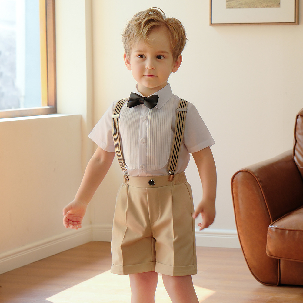 https://fulmo-img-server.com/everyday-kids-outfits/24cc7cc9-9a53-4797-8c7c-d3c9c67aab4e.jpg