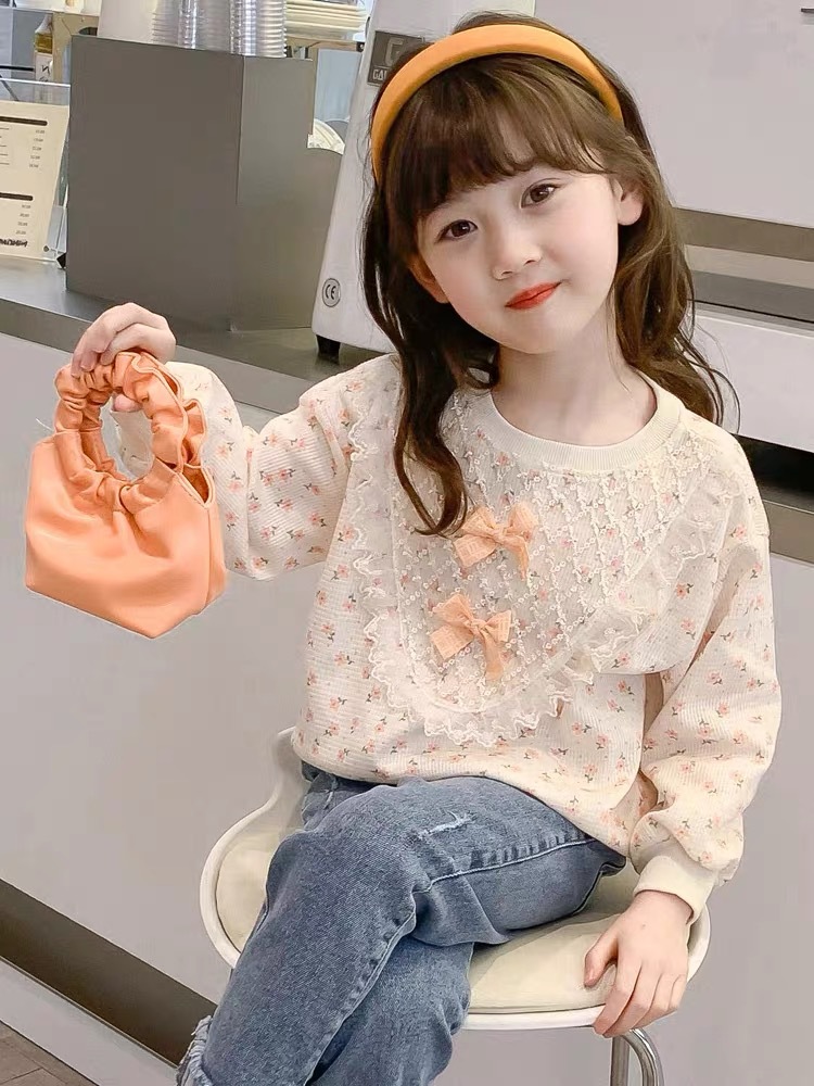 https://fulmo-img-server.com/everyday-kids-outfits/2bc73971-23d1-47f8-9dfc-94f7574ee7e5.jpg
