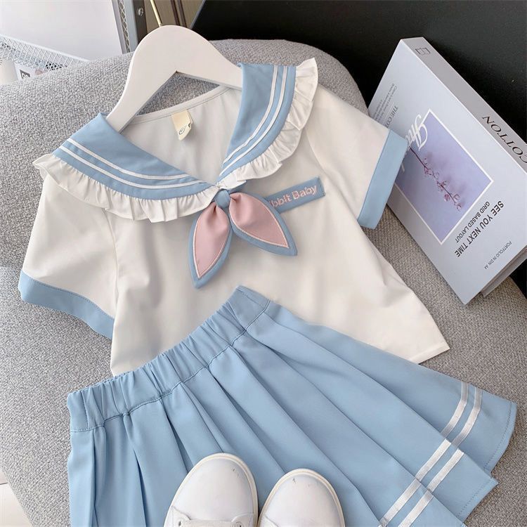 https://fulmo-img-server.com/everyday-kids-outfits/2c53484d-c3fc-4817-9c53-519093af7633.jpg