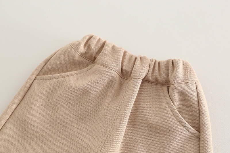 キッズファッション 縦縞模様のフード付きカーディガン風トレーナー