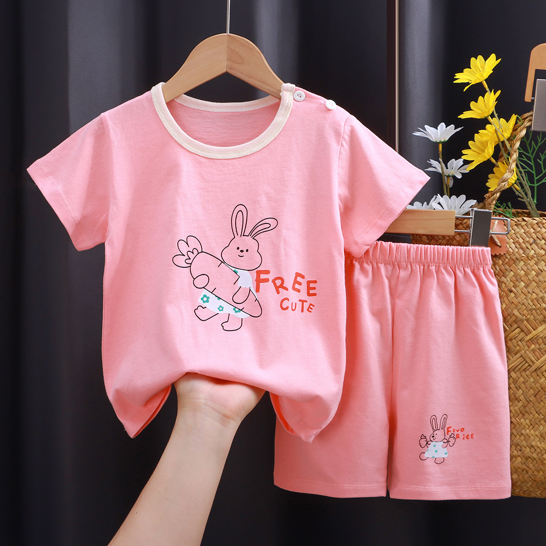 https://fulmo-img-server.com/everyday-kids-outfits/323ba6d4-772d-41f9-8e8d-b495fdf3b80f.jpg