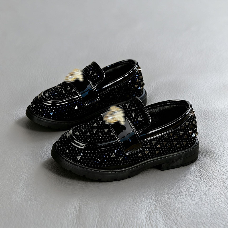 https://fulmo-img-server.com/everyday-kids-outfits/34dec0dc-a2e0-47f0-86de-fa89b1964a3e.jpg