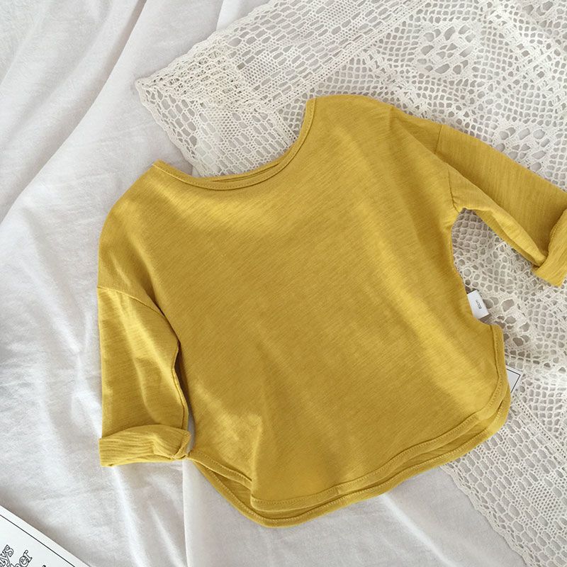 キッズファッション やわらか素材の長袖無地トップス