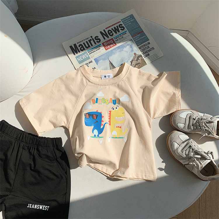https://fulmo-img-server.com/everyday-kids-outfits/3d3c04bf-1acf-46e1-9996-91b827d21d69.jpg
