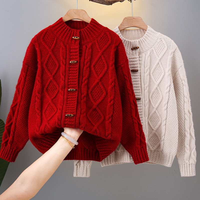 キッズファッション 立体ケーブル編みトグルボタンカーディガン