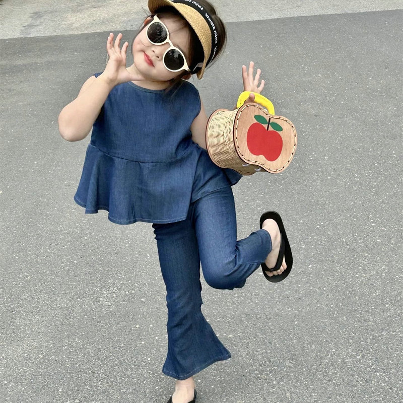 https://fulmo-img-server.com/everyday-kids-outfits/42703b7a-0cf7-4aff-a2d0-c512d3ad437d.jpg