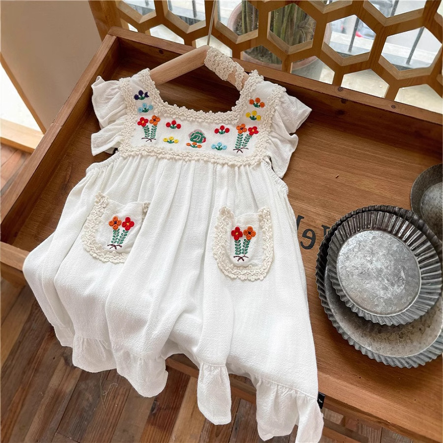 https://fulmo-img-server.com/everyday-kids-outfits/42884f08-d75c-453c-a66d-ad30c3378b6b.jpg