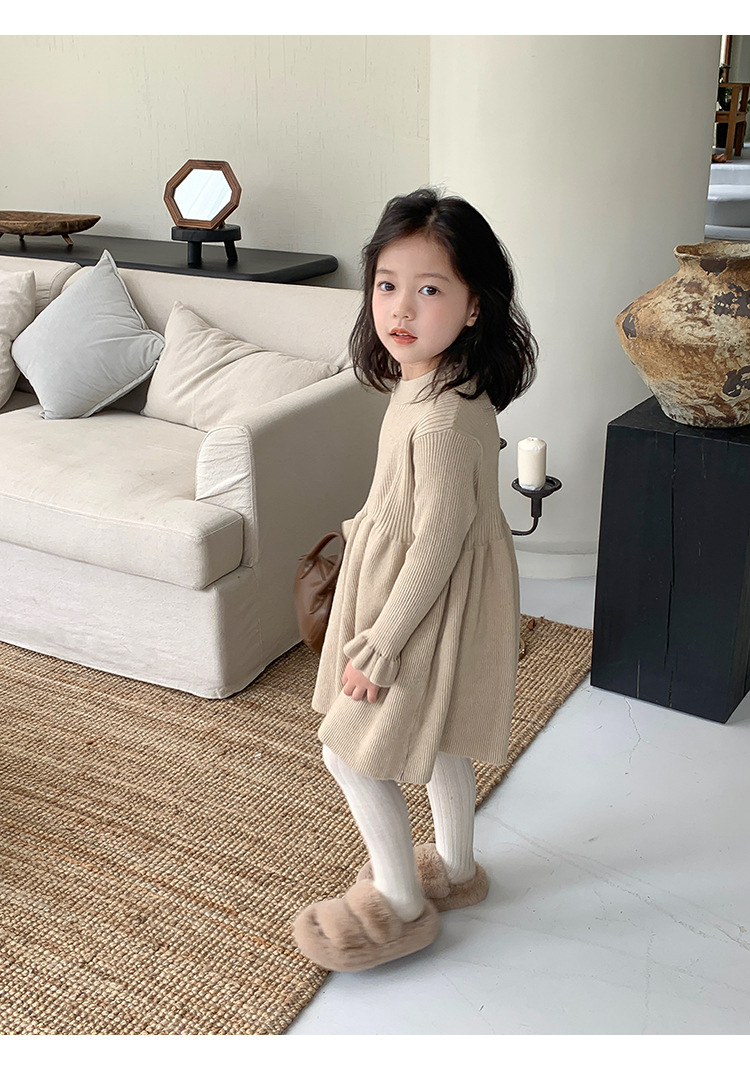 キッズファッション 袖口フリル付きニット編みワンピース