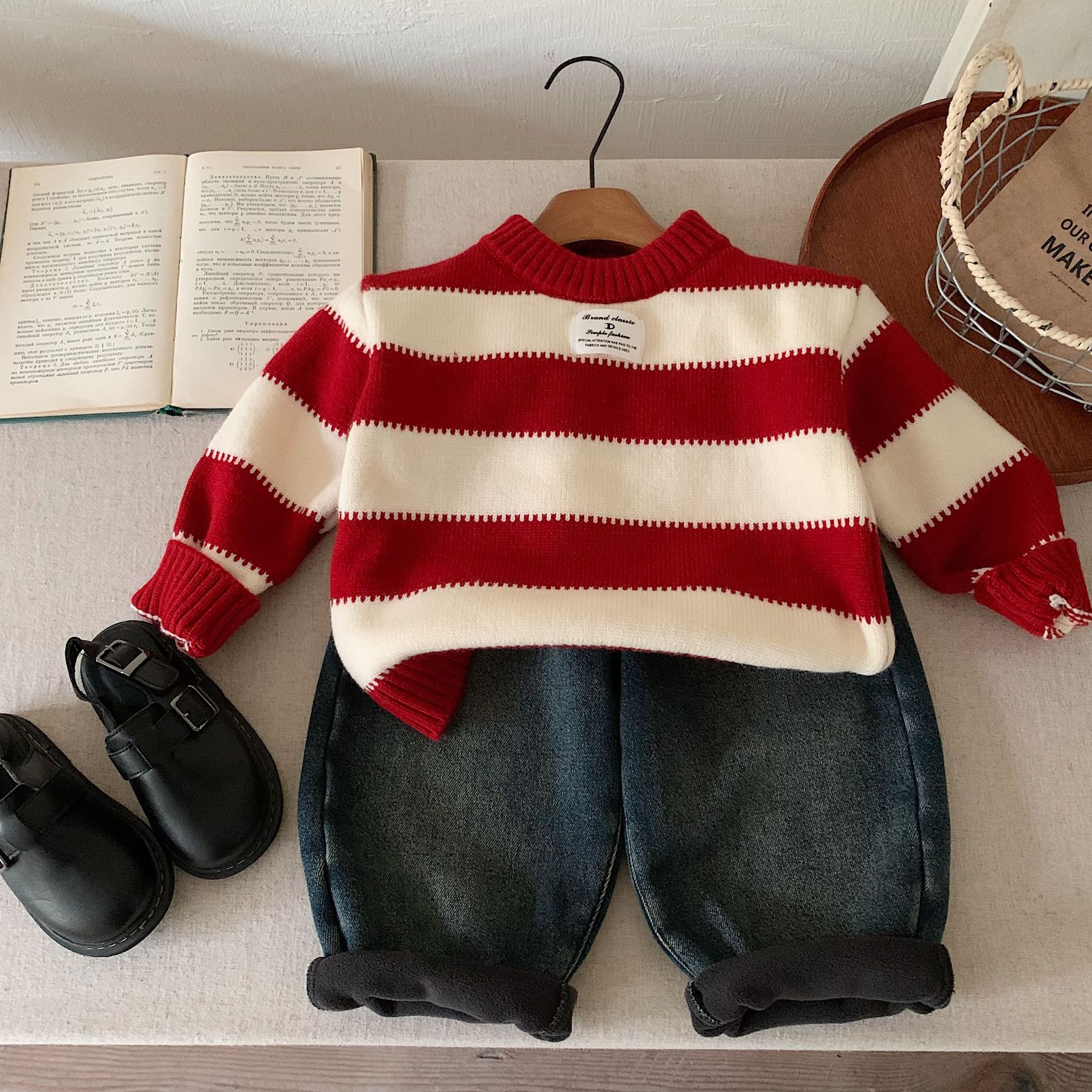 https://fulmo-img-server.com/everyday-kids-outfits/460576d7-2a6b-48ba-a5b4-858cbda9e2e3.jpg