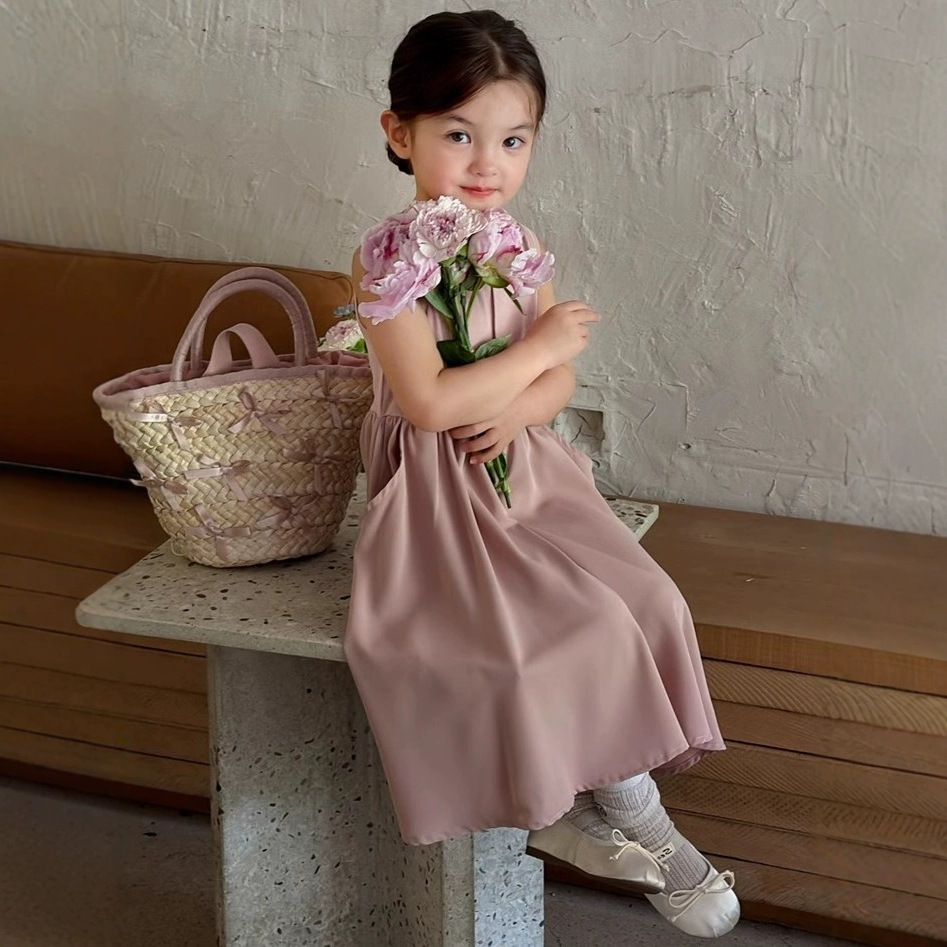 キッズファッション 上品な袖なしふんわりスカート子供用ワンピース