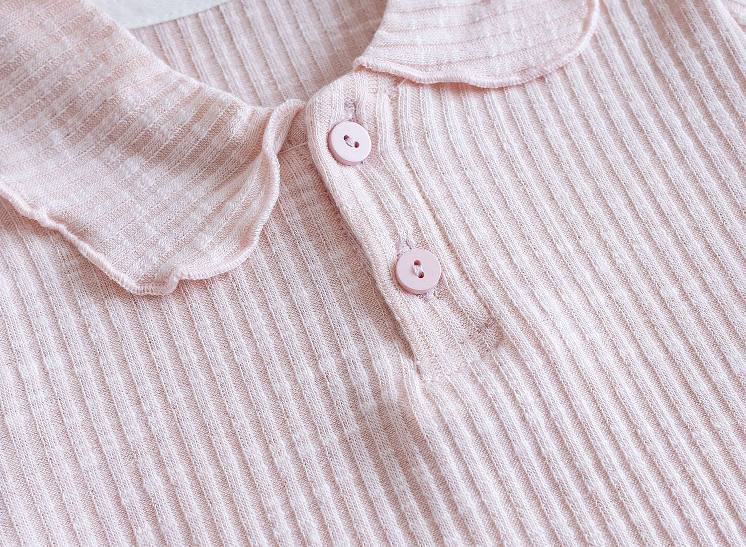 https://fulmo-img-server.com/everyday-kids-outfits/4798e44b-3e24-4993-b547-82ddb64dafee.jpg