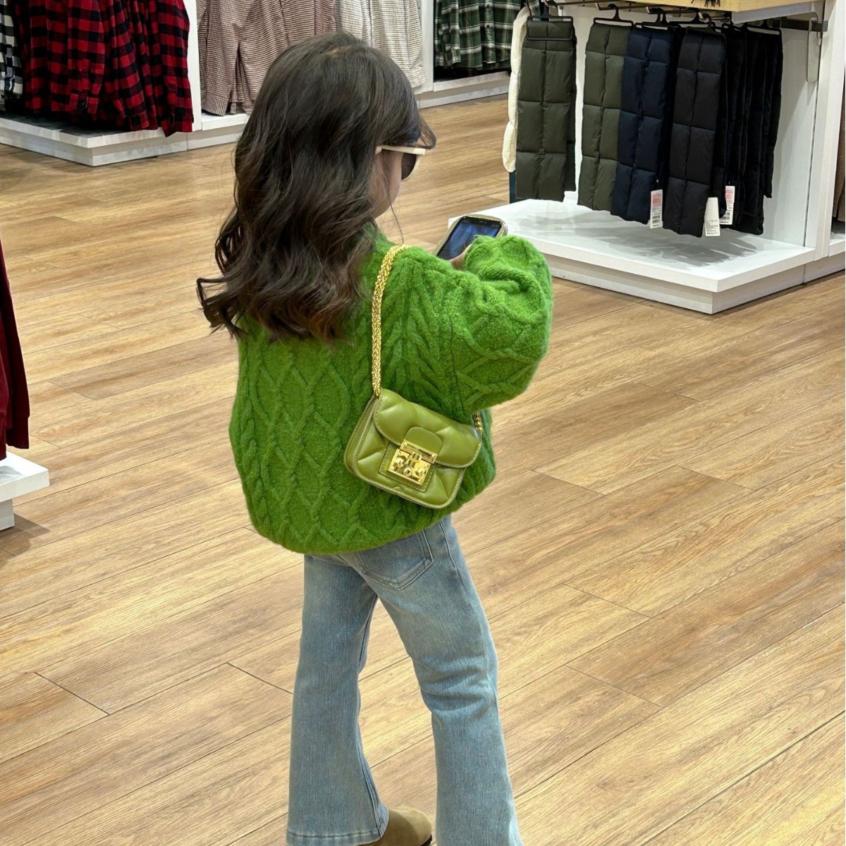 キッズファッション 女の子用ケーブル編み長袖セーター