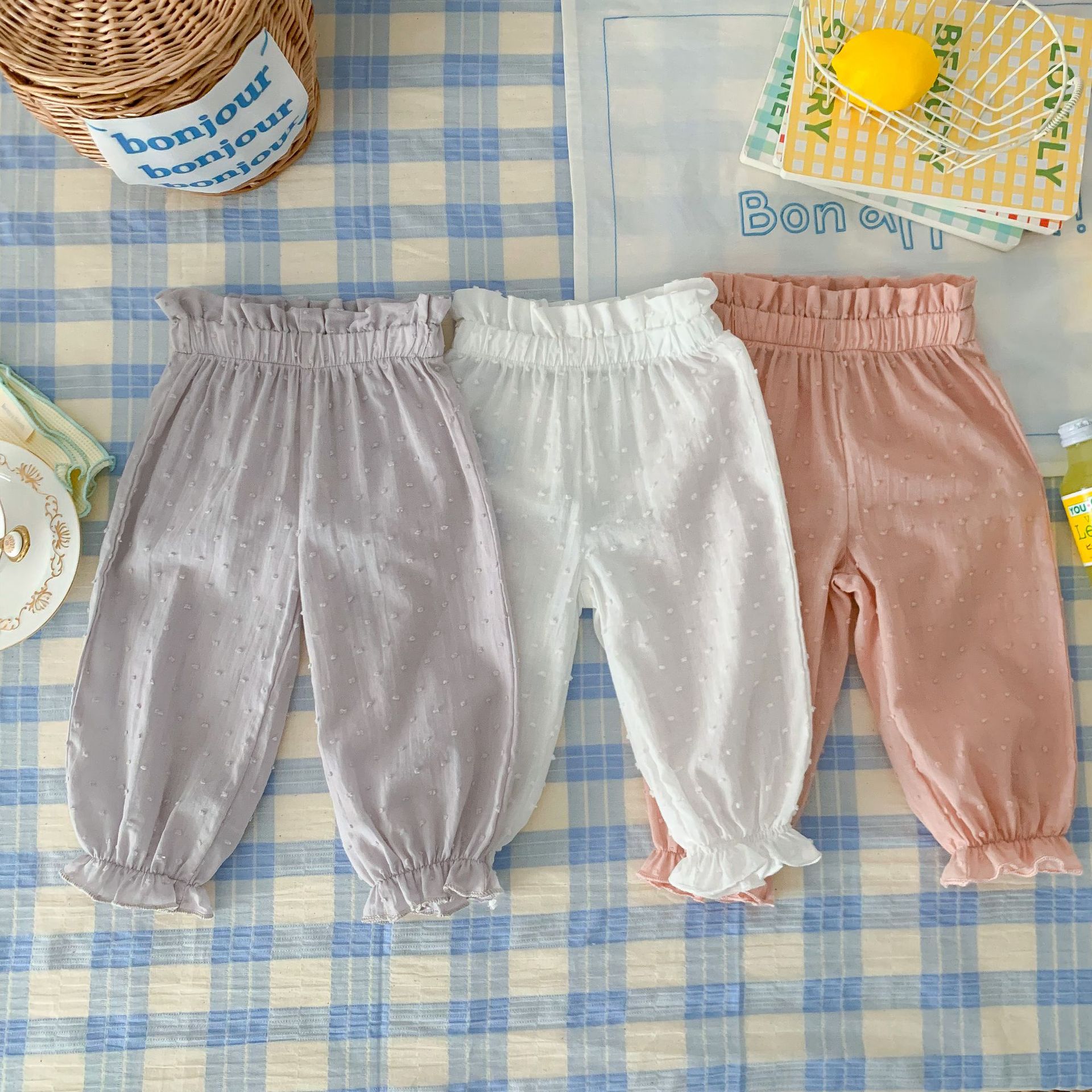 キッズファッション パンツ　フリル裾ドット柄ブルマ風パンツ