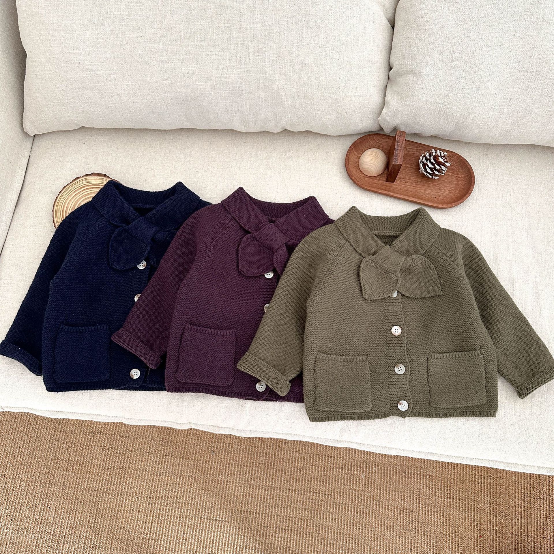 キッズファッション 襟付きリボン飾り長袖ニットカーディガン