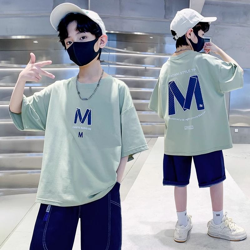 https://fulmo-img-server.com/everyday-kids-outfits/5182ad57-1a82-43bb-ab54-fa3d5102189d.jpg