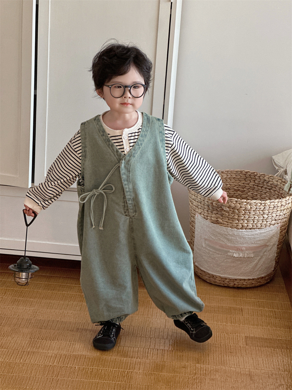 キッズファッション ふんわりサロペット風ワイドパンツ