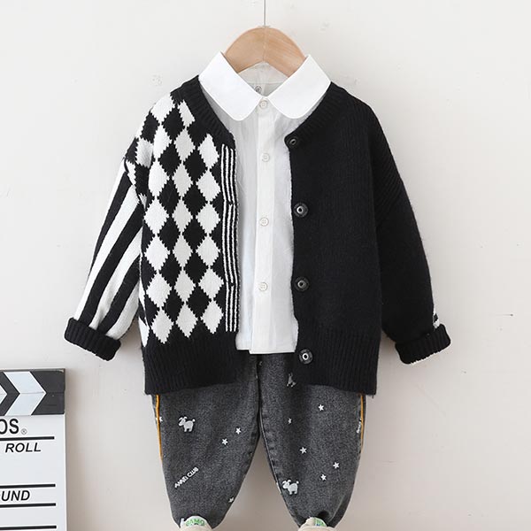 キッズファッション 子供用ニット黒白幾何学模様カーディガン