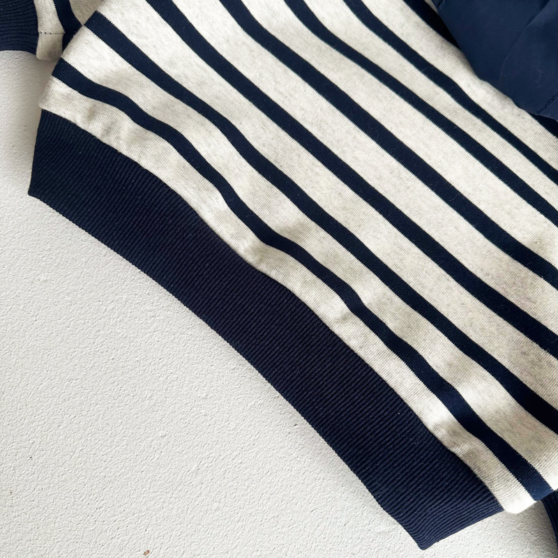 キッズファッション マリンボーダー柄フード付きハーフジップトレーナー