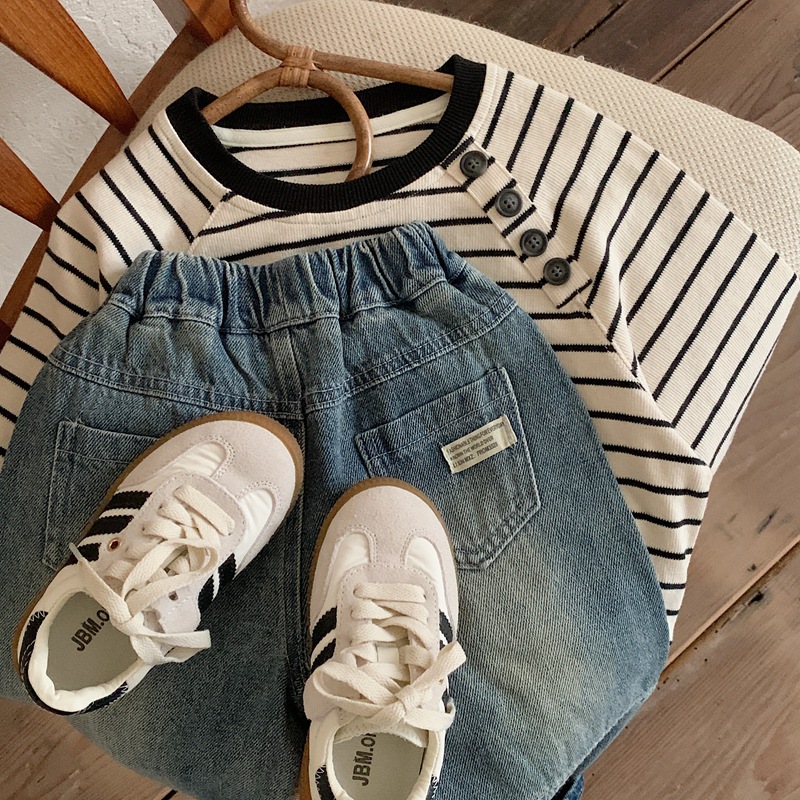 キッズファッション ゆったりデニム風短パンツ
